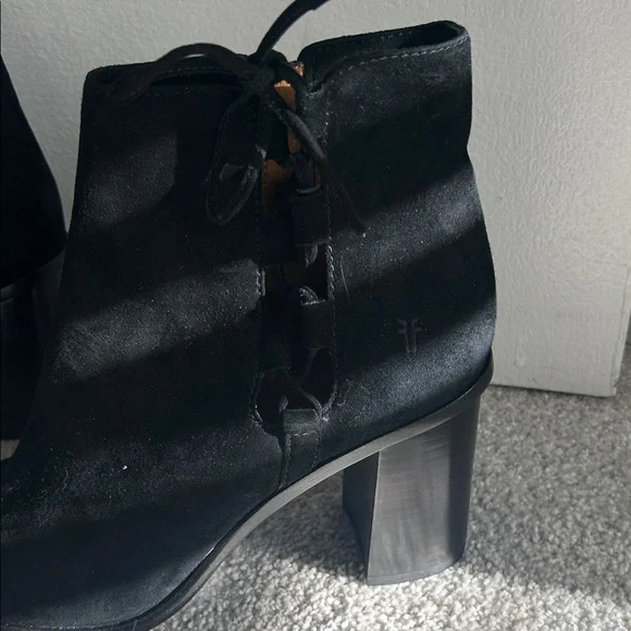 Frye Amy Side Ghillie Bootie NWOT - Picture 5 of 7